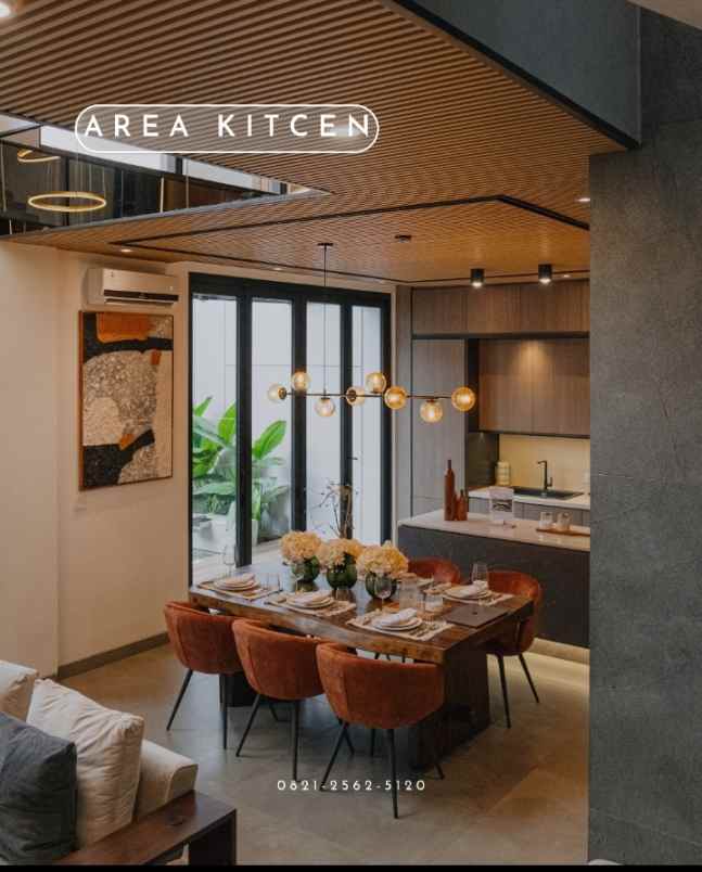 rumah mewah dengan lift di kawasan terlengkap depok