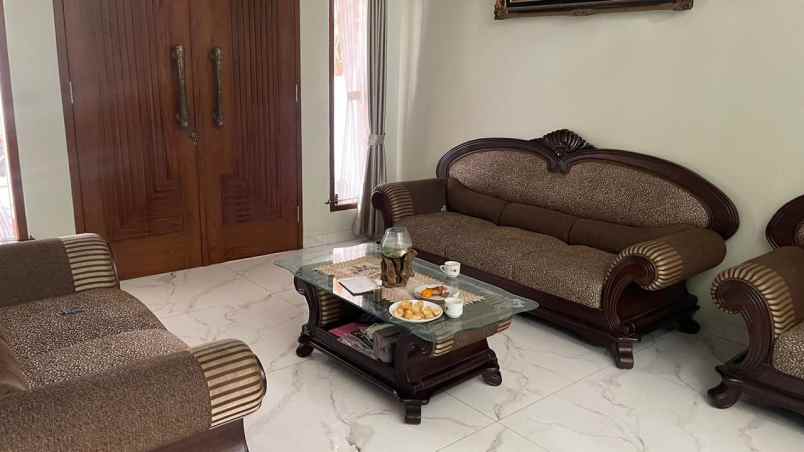 rumah mewah di manjahlega margahayu bandung