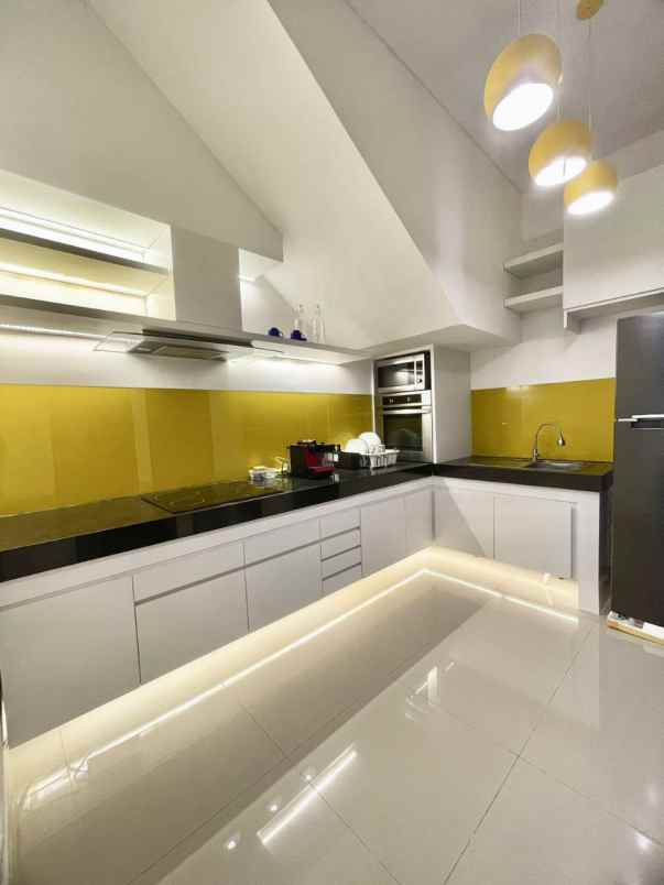 rumah mewah siap huni dekat fatmawati ragunan