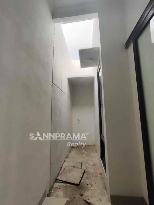 rumah milenial estetik dan elegan di tapos frytam