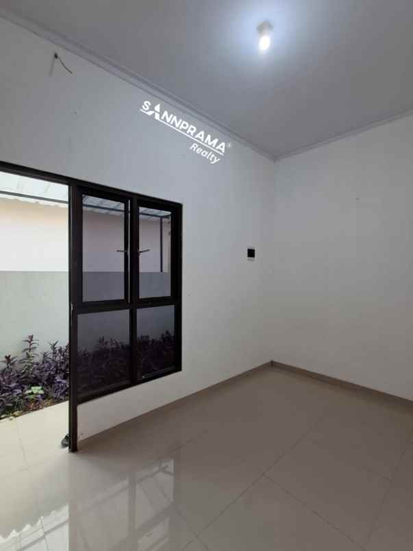 rumah minimalis design modern di rangkapan jaya depok