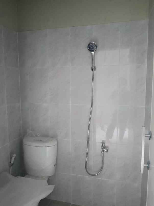 rumah minimalis modern siap huni dekat cibubur