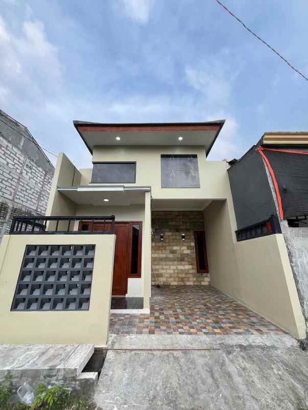 rumah modern clasic 200 jutaan