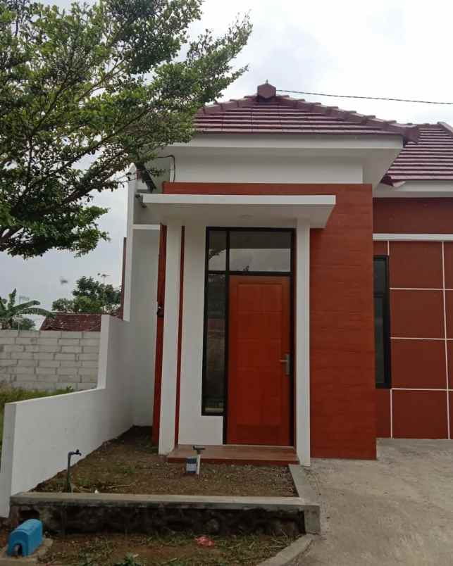 rumah modern lokasi dekat pasar pakis malang