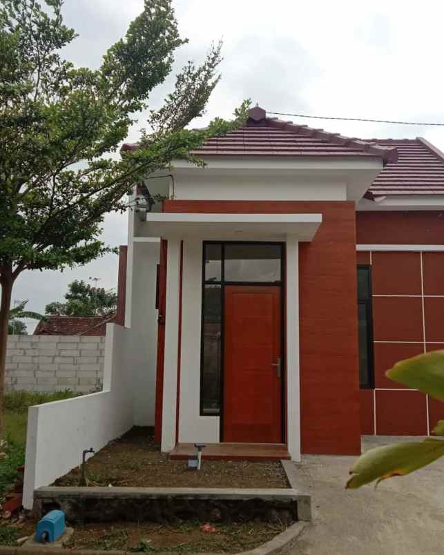 rumah modern lokasi dekat pasar pakis malang