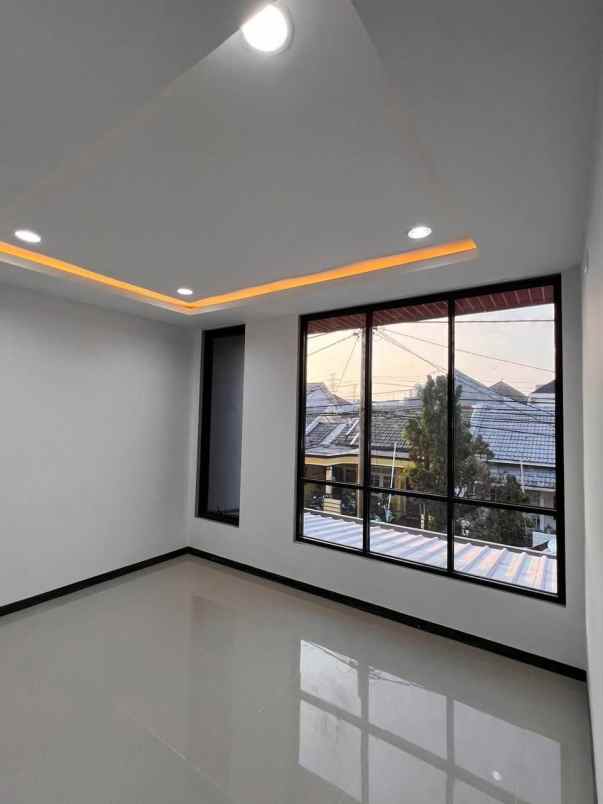 rumah nginden intan akses jalan 2 mobil longgar