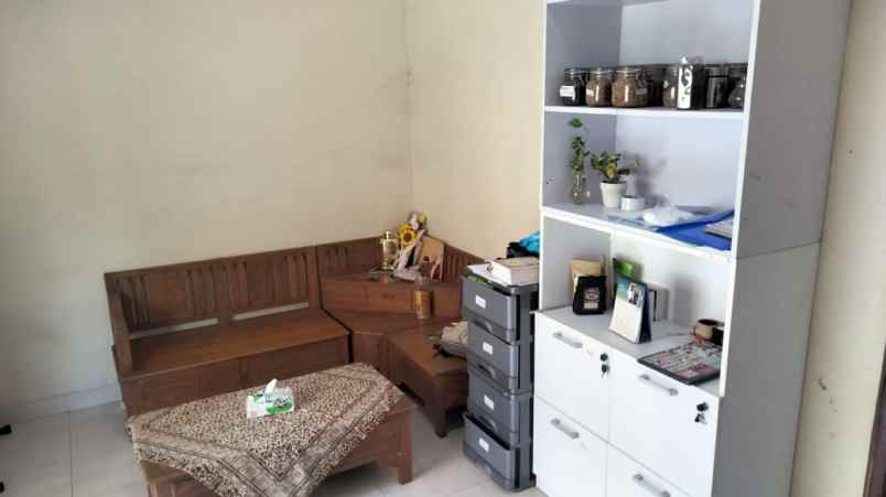 rumah nyaman asri di sleman dekat sd model