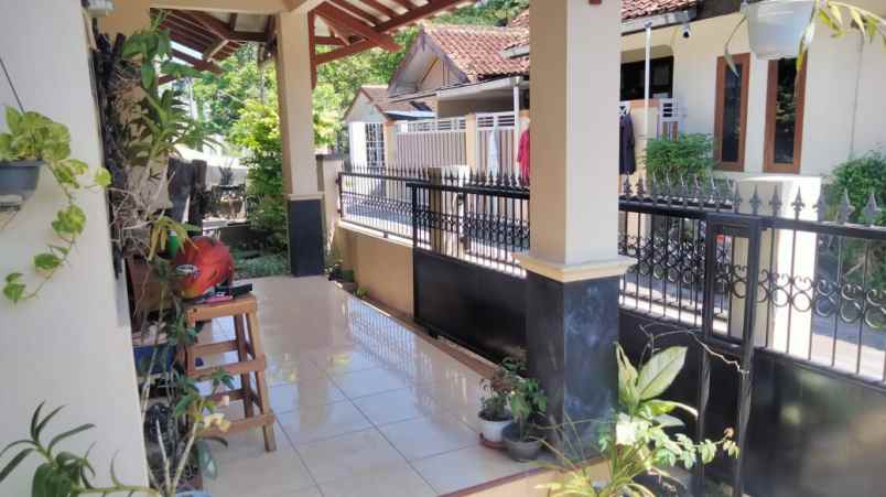 rumah nyaman asri di sleman dekat sd model