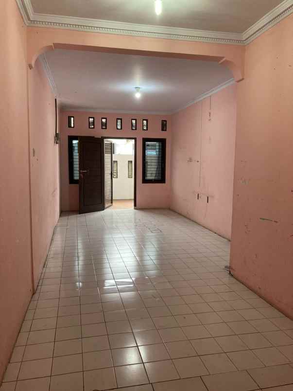 rumah nyaman dijual dekat summarecon bekasi