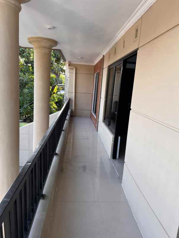rumah one gate system hanya 5 menit dari raya merr