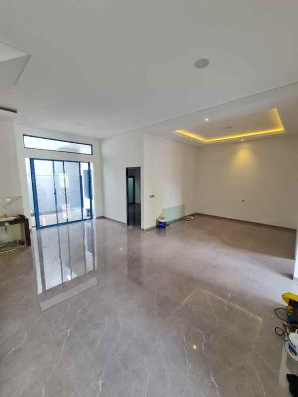 rumah pakuwon city zimbali costa strategis minimalis