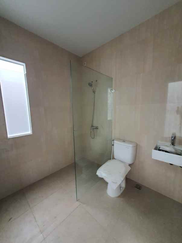 rumah perumahan graha natura