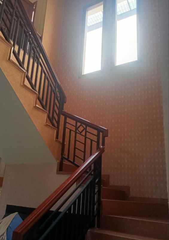 rumah second 15 milyar di jln cempaka putih jakpus