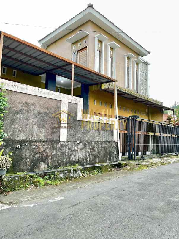 rumah second free renovasi lokasi dekat samsat sleman