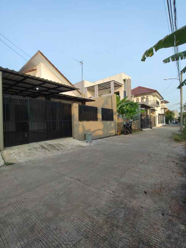 rumah secondary 1 lantai di cilangkap jaktim