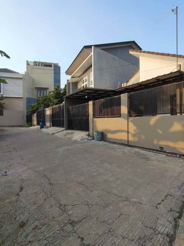rumah secondary 1 lantai di cilangkap jaktim