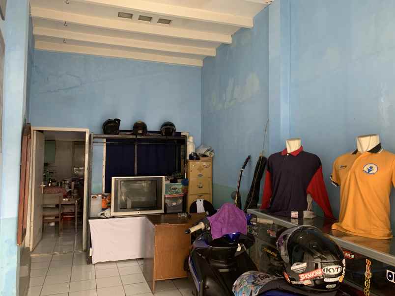 rumah semi furnished di sarijadi dekat ke pusat kota