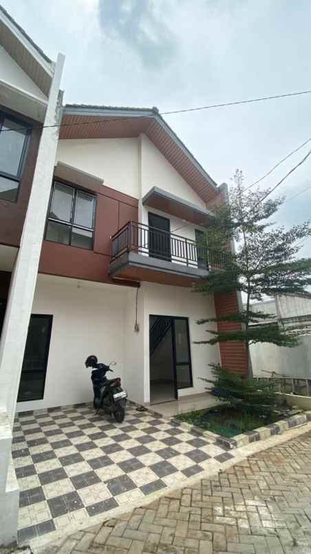 rumah siap huni 2 lantai gdc cilodong depok 850 jt