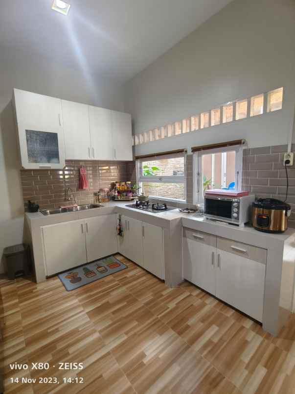 rumah siap huni lokasi paris 2