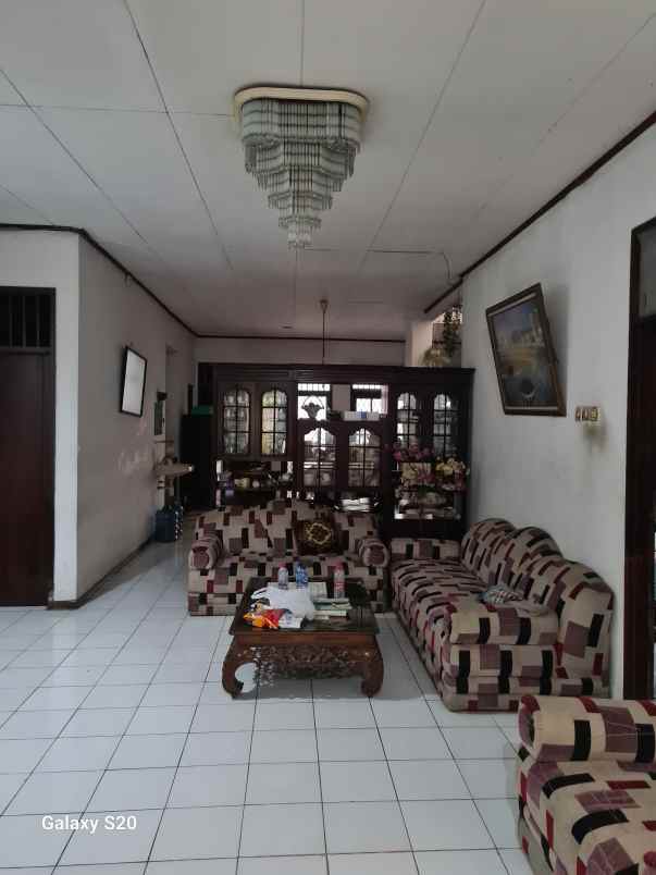 rumah siap huni masuk komplek area pos pengumben ray