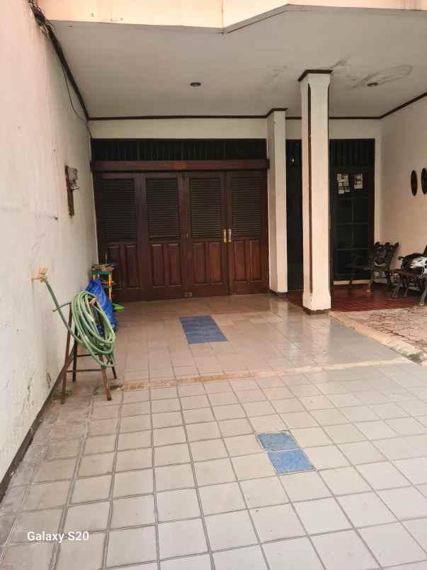 rumah siap huni masuk komplek area pos pengumben ray