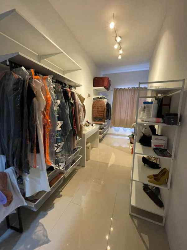 rumah sunter graha pratama jak ut