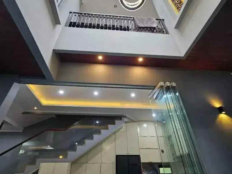 rumah super mewah harga terjangkau di harapan indah