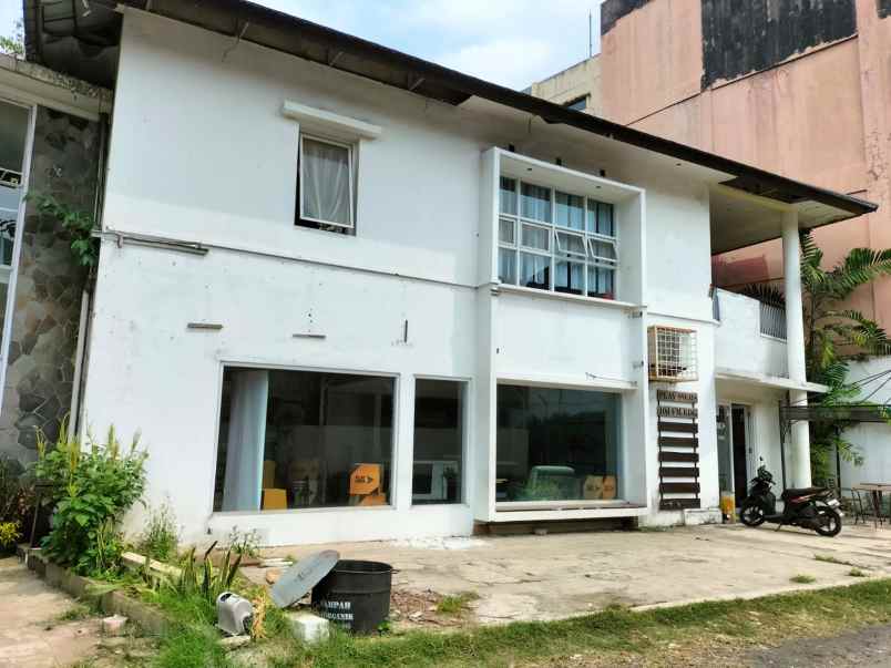 rumah tua di ir h juanda dago bandung