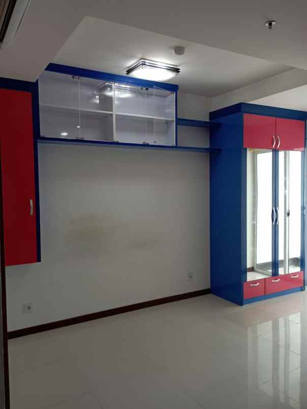 sewa condo furnished green bay pluit