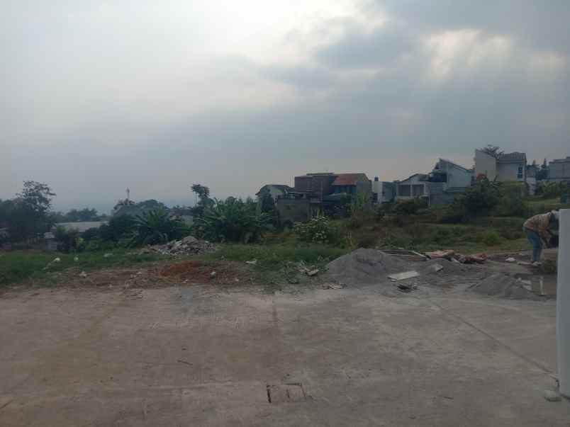 tanah datar dalam komplek di cilengkrang bandung timur