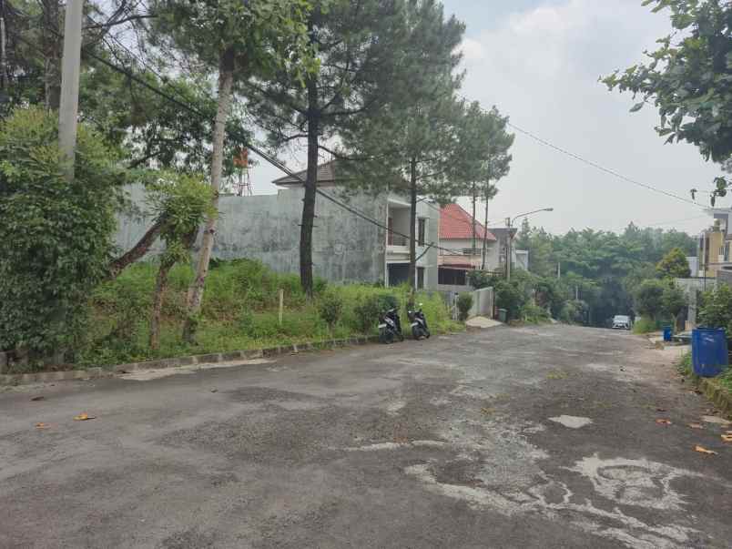 tanah kotak komplek ciwaruga hook shm row jalan besar