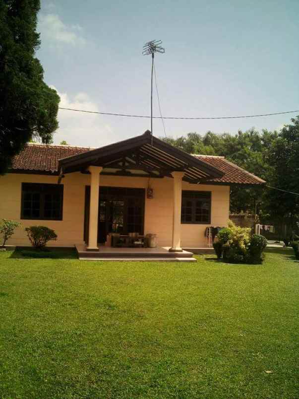 villa alamat jalan cisarua km 80