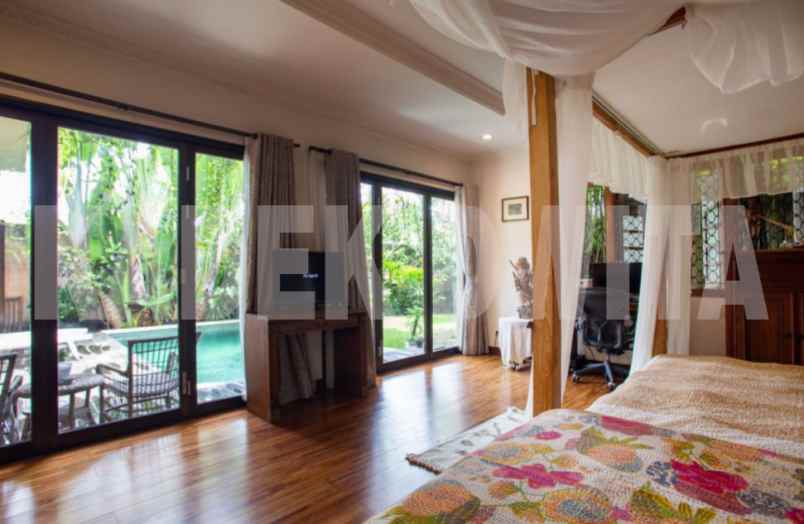 villa jalan tegal sari