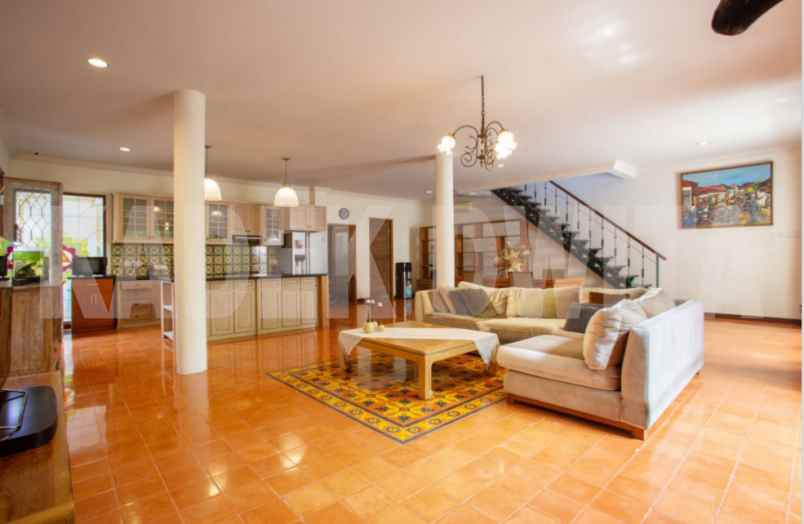 villa jalan tegal sari