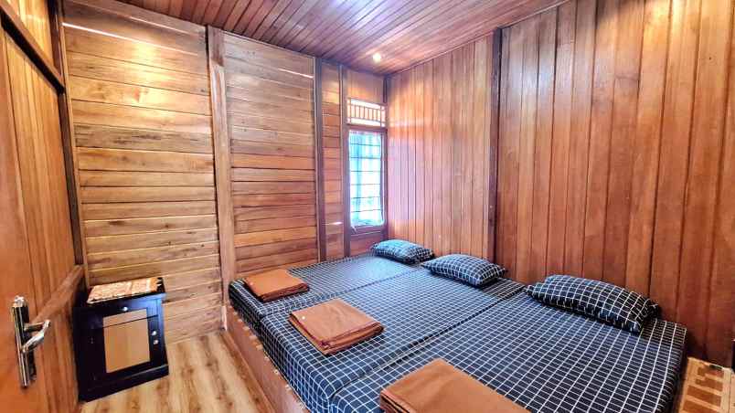 villa kayu batukasur cisarua bogor