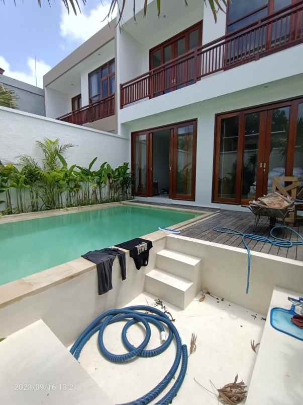 brand new villa dekat pantai melasti bali