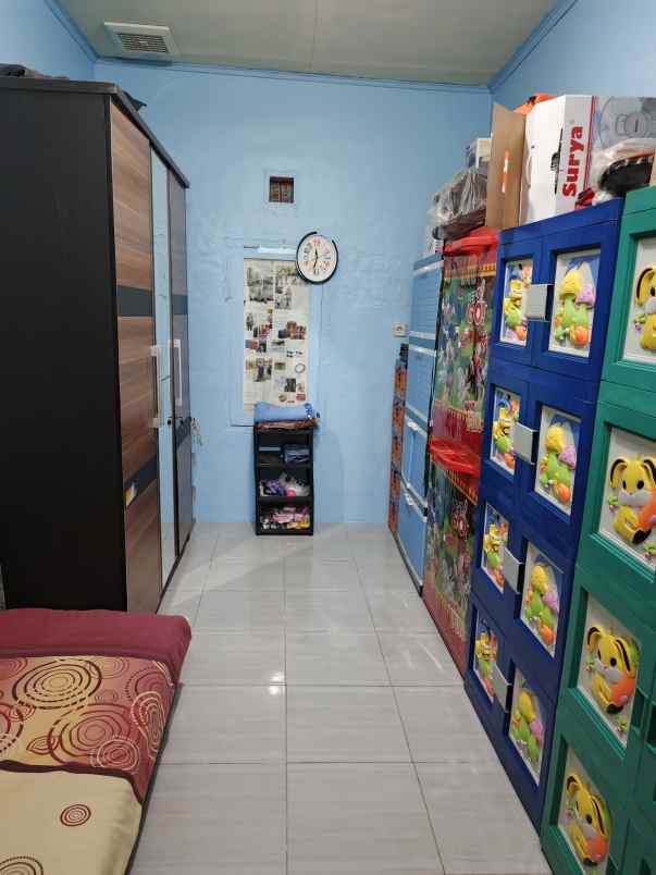 di sewain rumah pertahun di harapan indah bekasi j0013