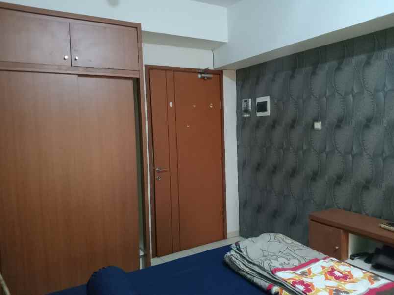 dijual apartemen green lake view ciputat