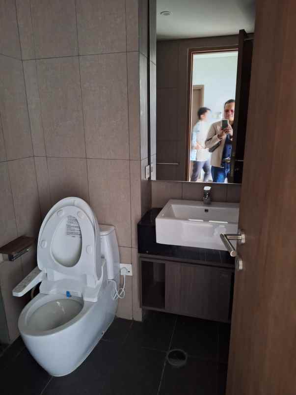 dijual apartemen jalan alam sutera