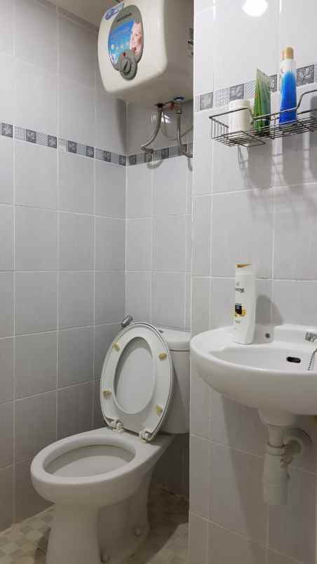 dijual apartemen puncak kertajaya