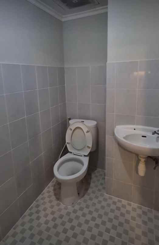 dijual apartemen puncak kertajaya