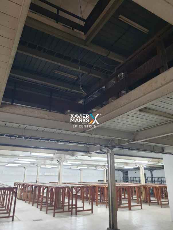 dijual bangunan usaha kantor gudang di raya margorejo