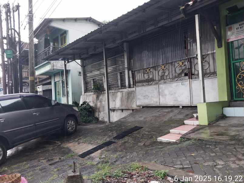 dijual cepat butuh uang bisa nego