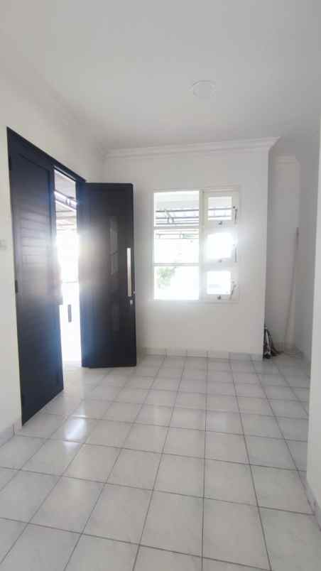 dijual cepat rumah legenda wisata cibubur siap huni