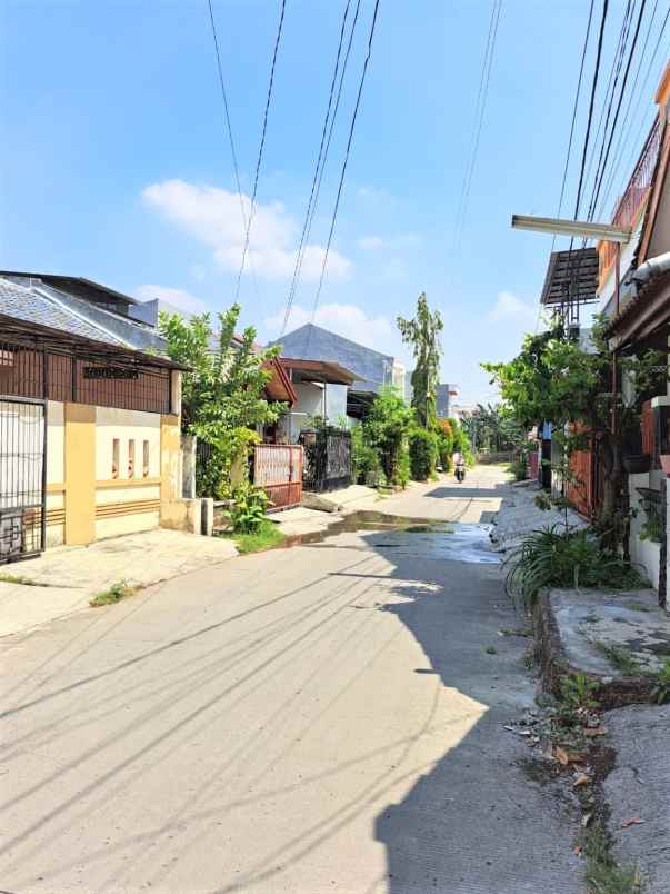 dijual cepat rumah perumahan kota harapan indah bekasi