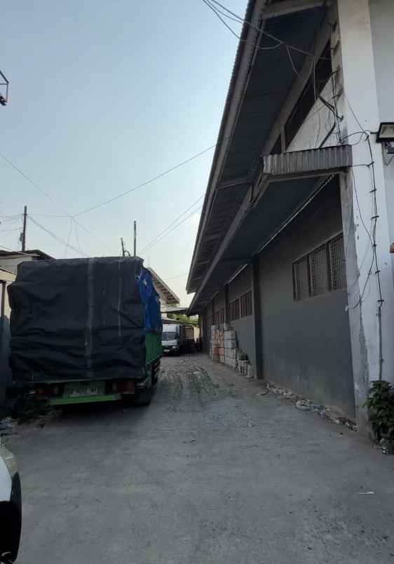 dijual gudang dan tanah akses container di pulo gadung