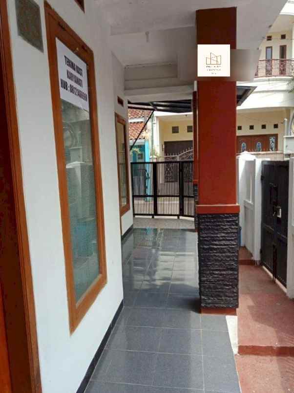 dijual kost jl buah batu dekat griya