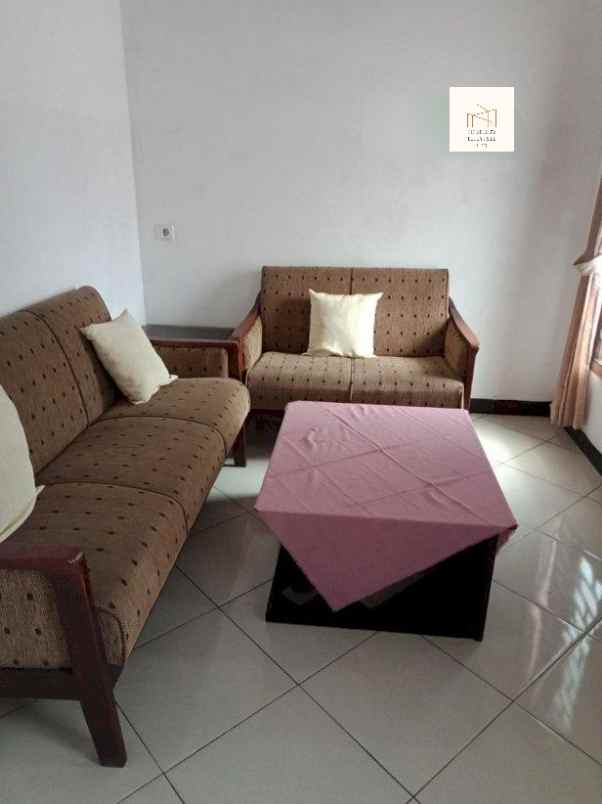 dijual kost jl buah batu dekat griya