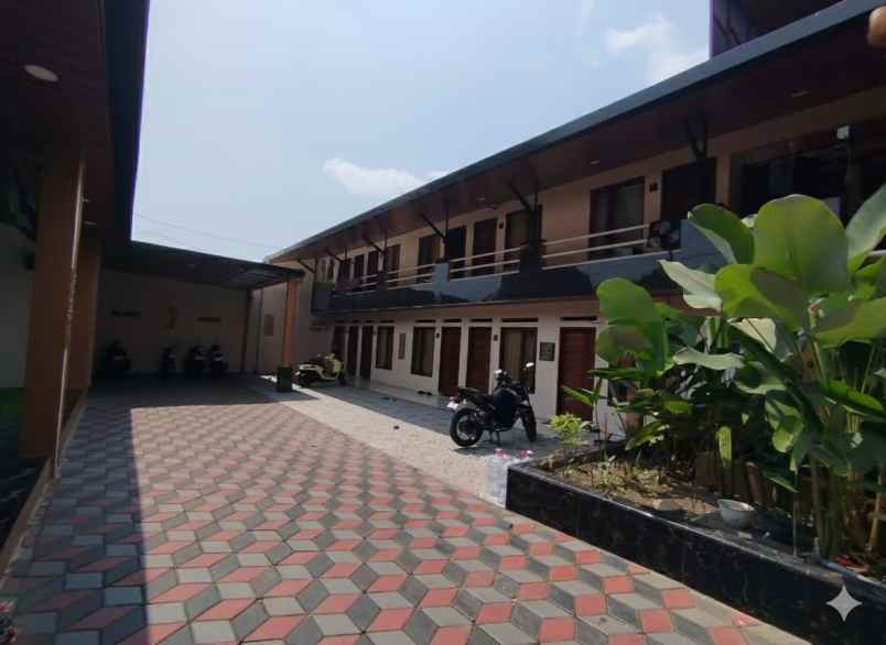 dijual kost jl mengger girang sukaati