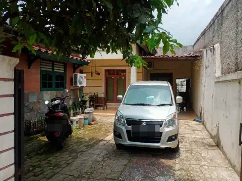 dijual kost pondok kacang barat